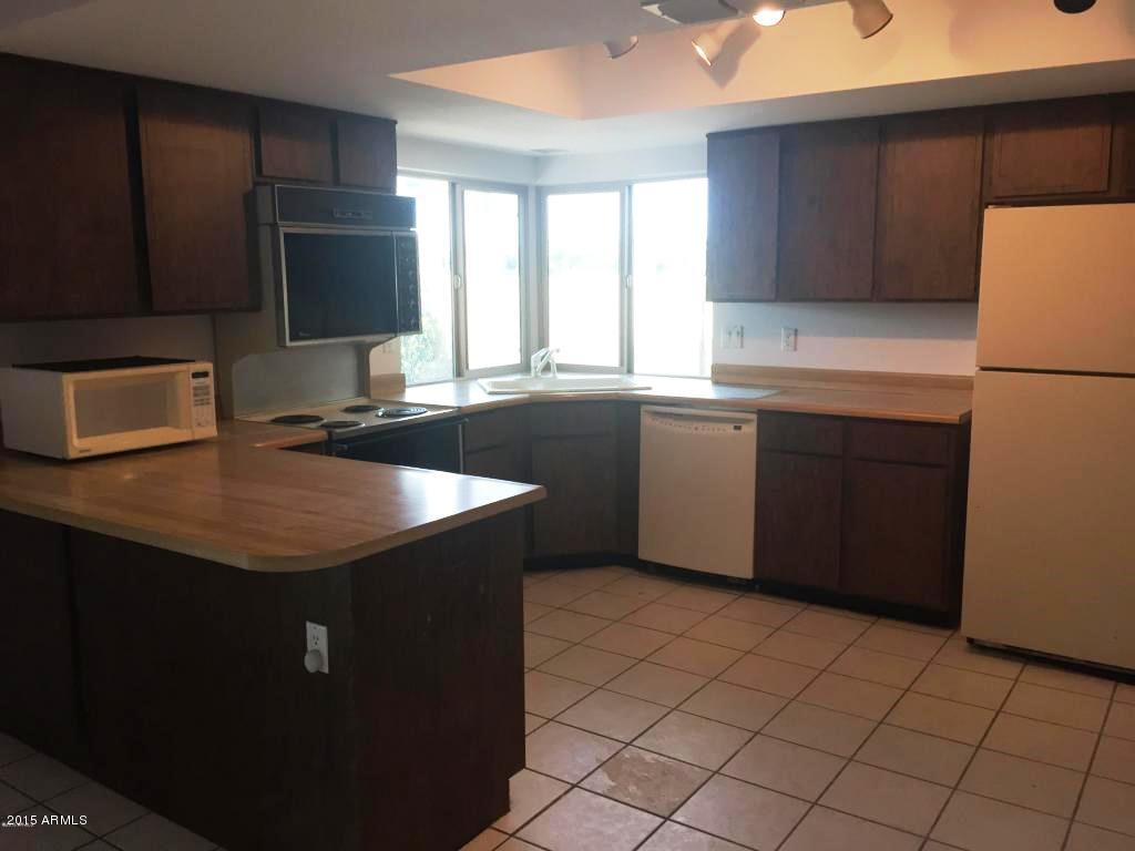 1114 East Grandview Road Phoenix, AZ 85022 - Photo 13 of 22 20150503175939274416000000-o