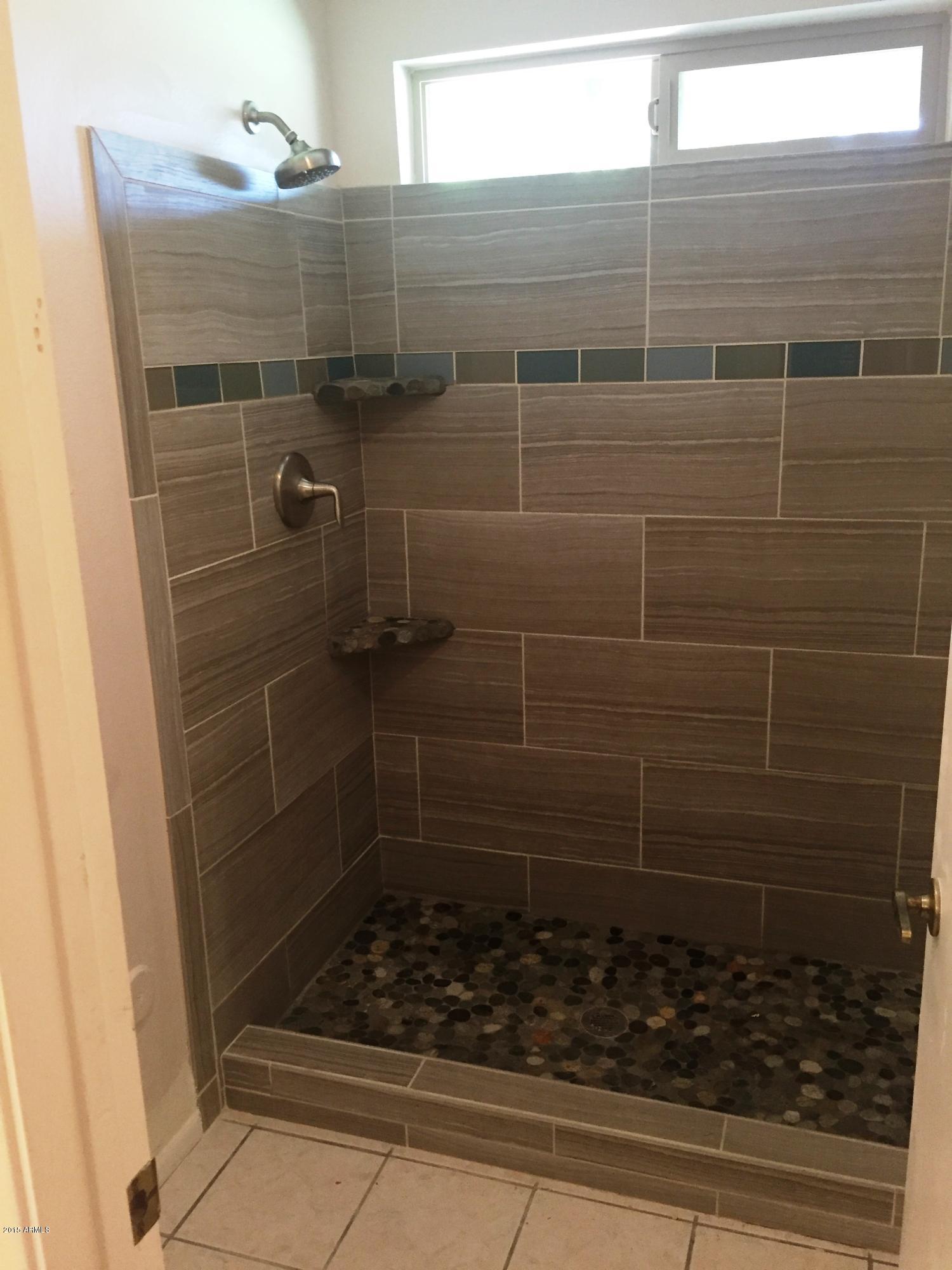 1114 East Grandview Road Phoenix, AZ 85022 - Photo 15 of 22 shower