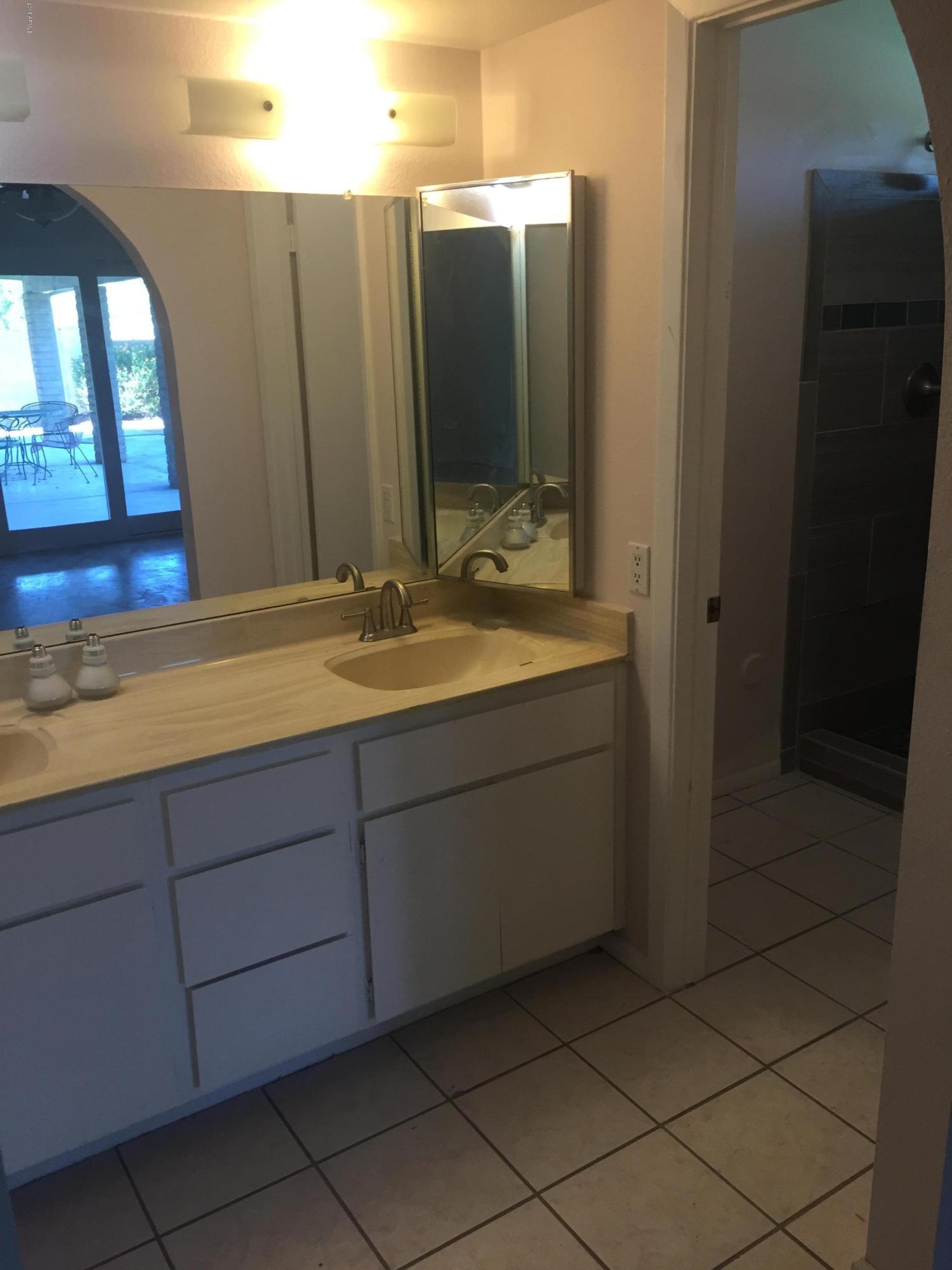 1114 East Grandview Road Phoenix, AZ 85022 - Photo 16 of 22 IMG_3985