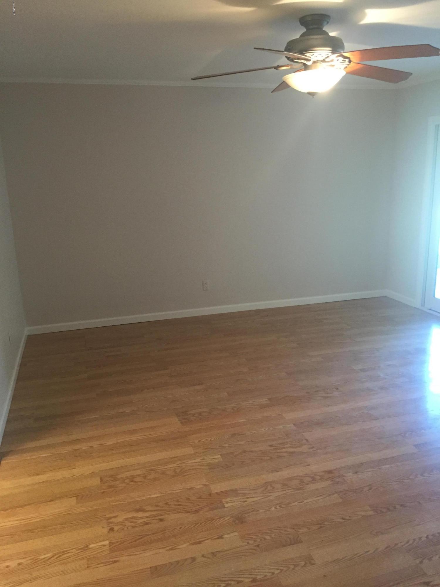 1114 East Grandview Road Phoenix, AZ 85022 - Photo 5 of 22 IMG_3986