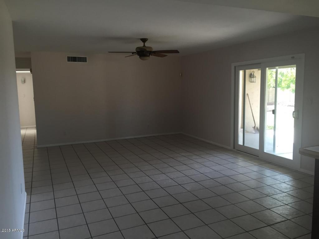 1114 East Grandview Road Phoenix, AZ 85022 - Photo 10 of 22 20150503175834246931000000-o