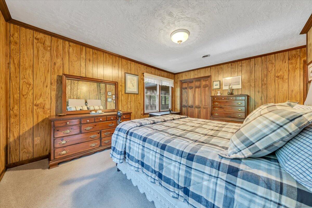 3878 Harborwood Road Salem, VA 24153 - Photo 30 of 60 a bedroom with a bed and large windows