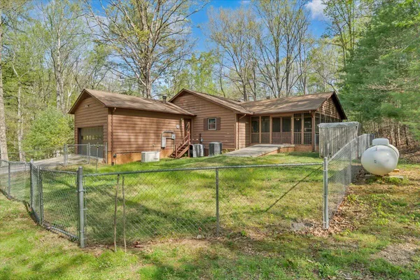 $459,950 | 3878 Harborwood Road, Salem, VA 24153