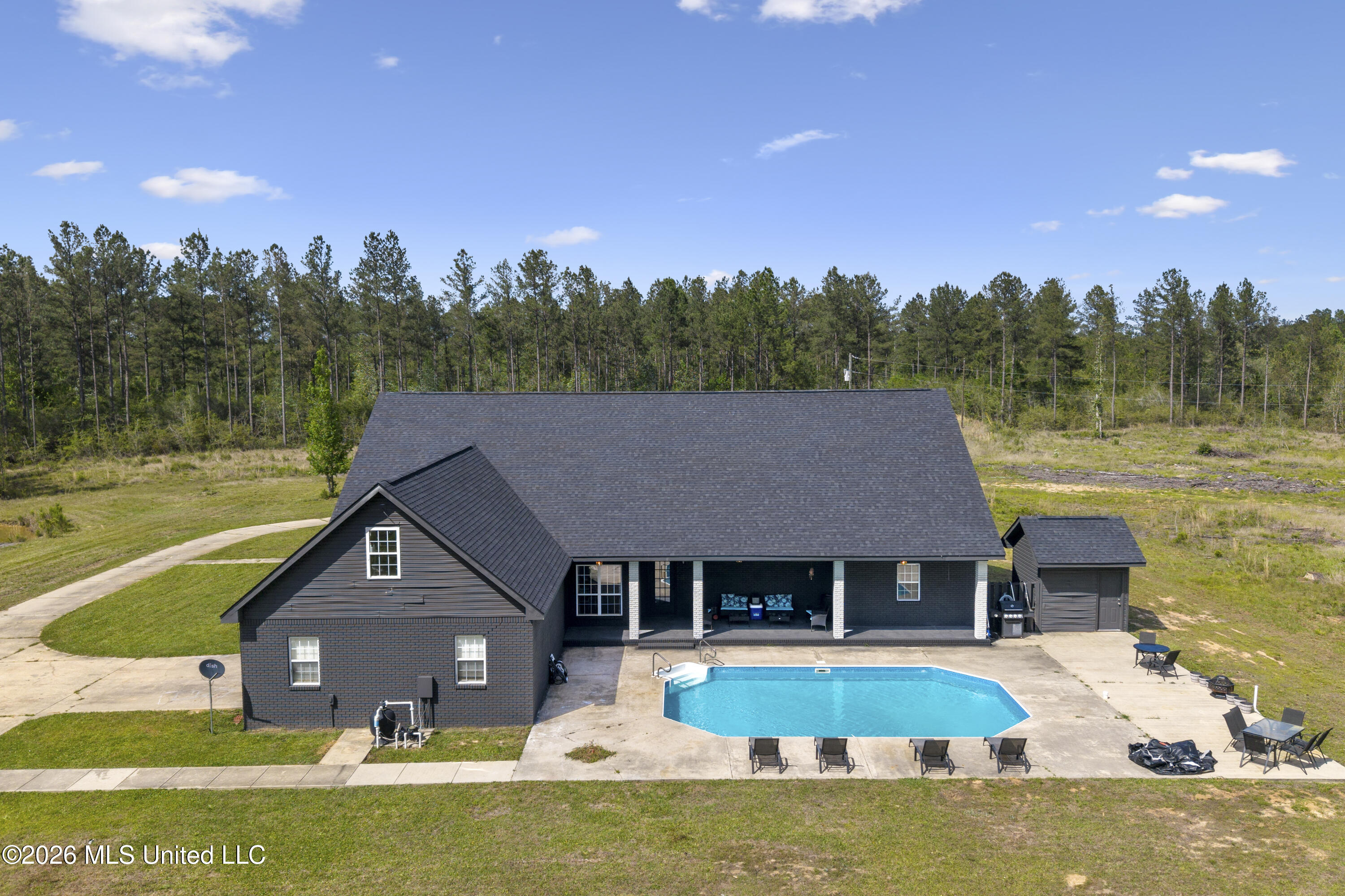 1236 Highway 26 Wiggins, MS 39577 - Photo 2 of 59 00049
