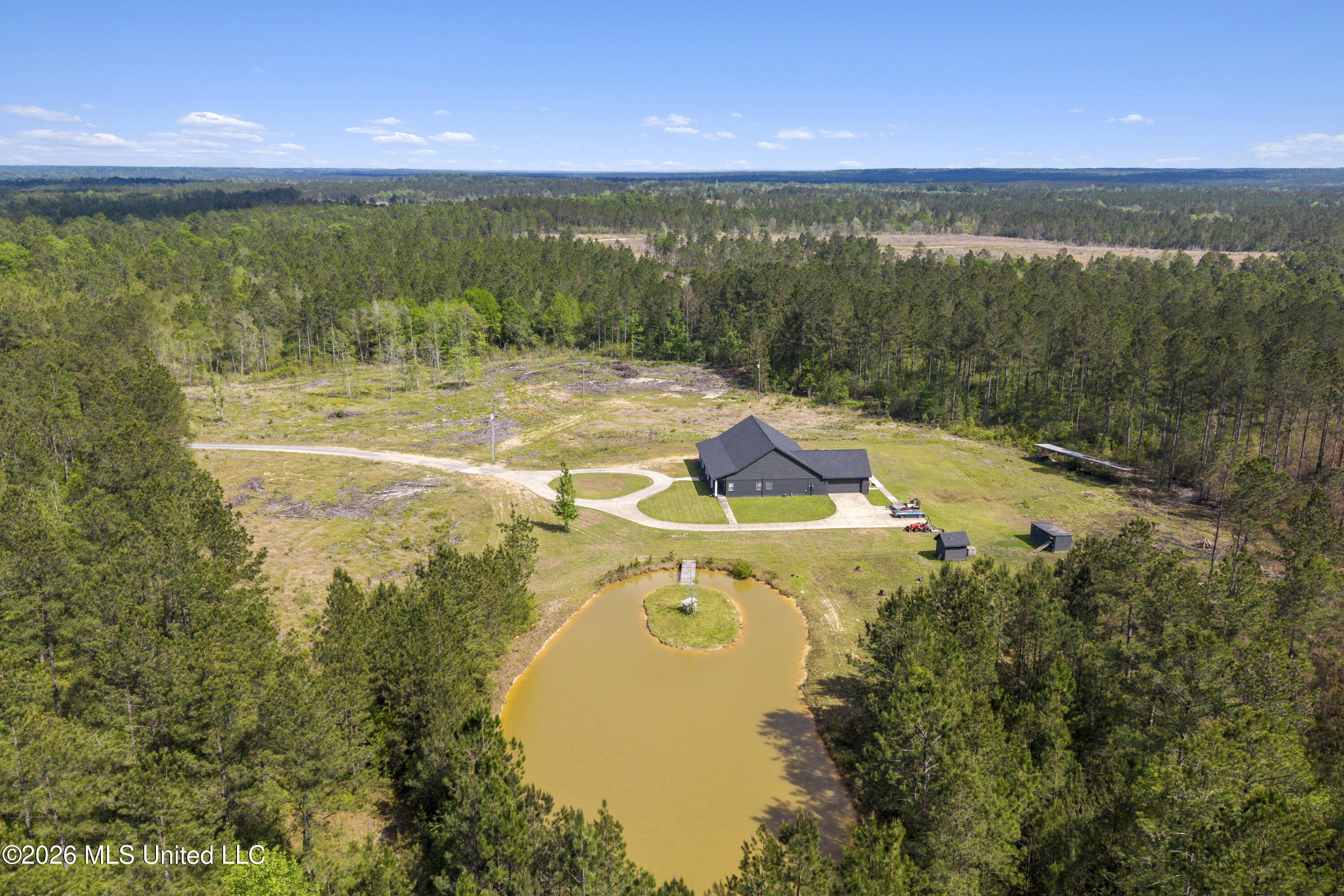 1236 Highway 26 Wiggins, MS 39577 - Photo 3 of 59 00002