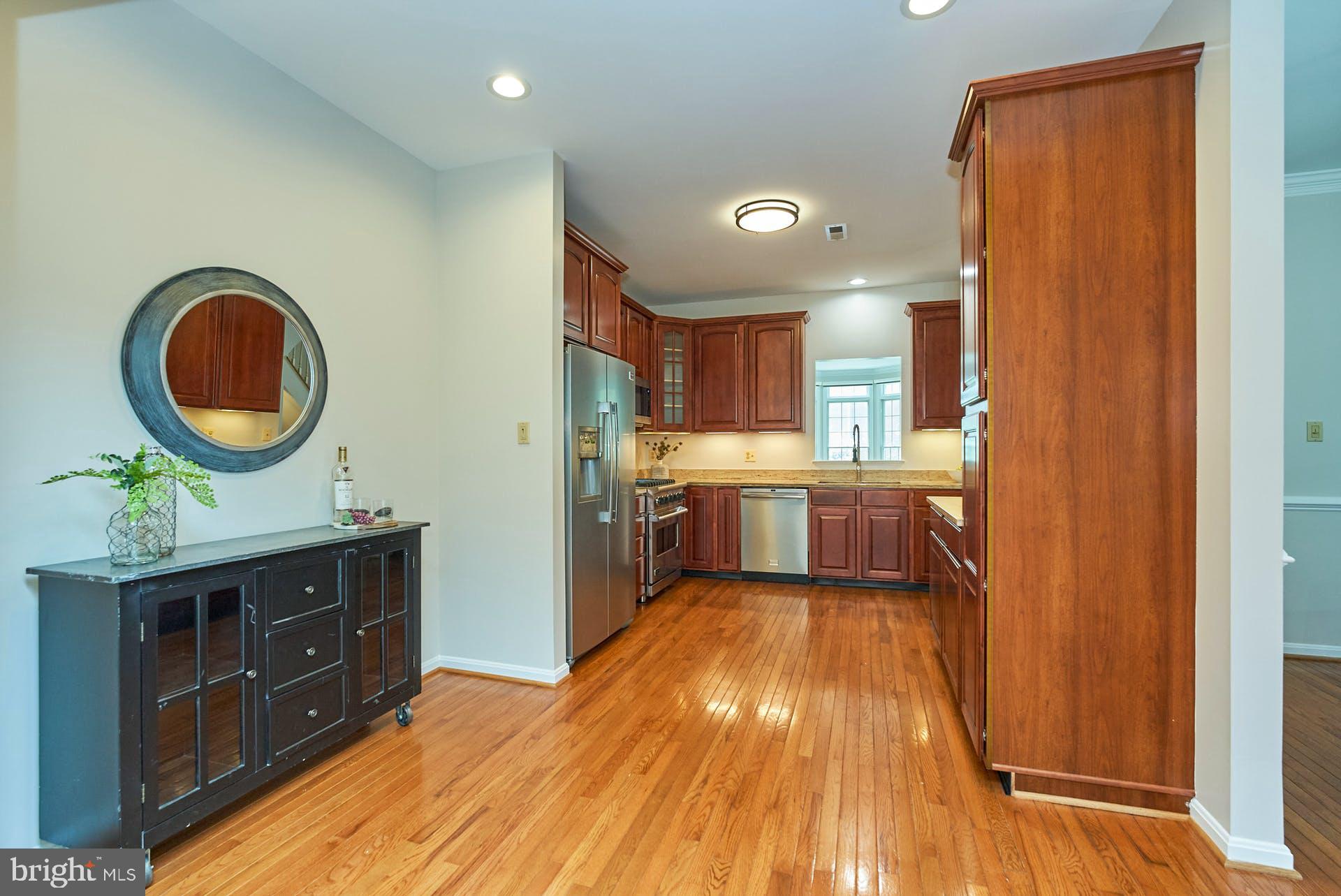 4124 Kentmere Square Fairfax, VA 22030 - Photo 11 of 40
