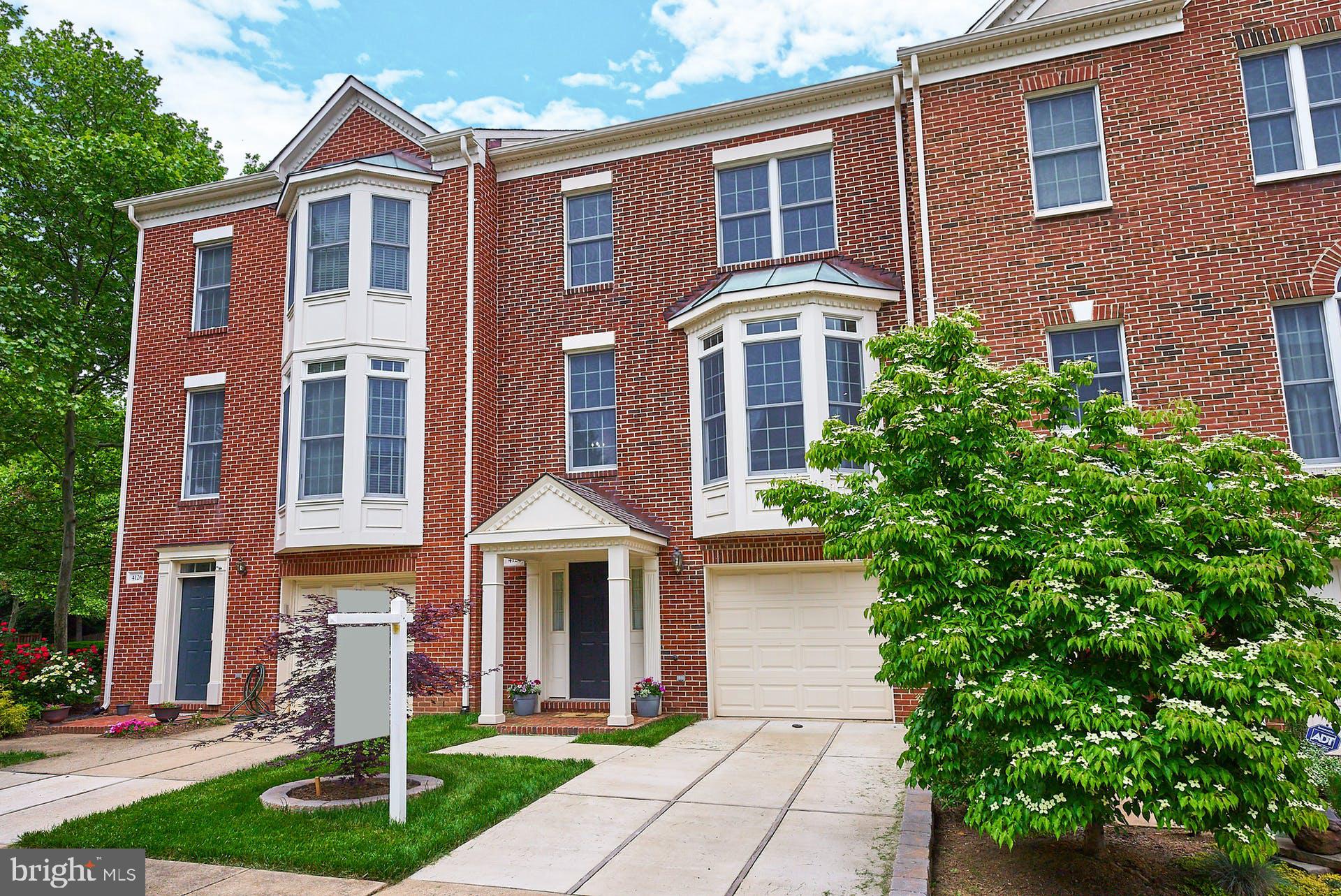 4124 Kentmere Square Fairfax, VA 22030 - Photo 2 of 40