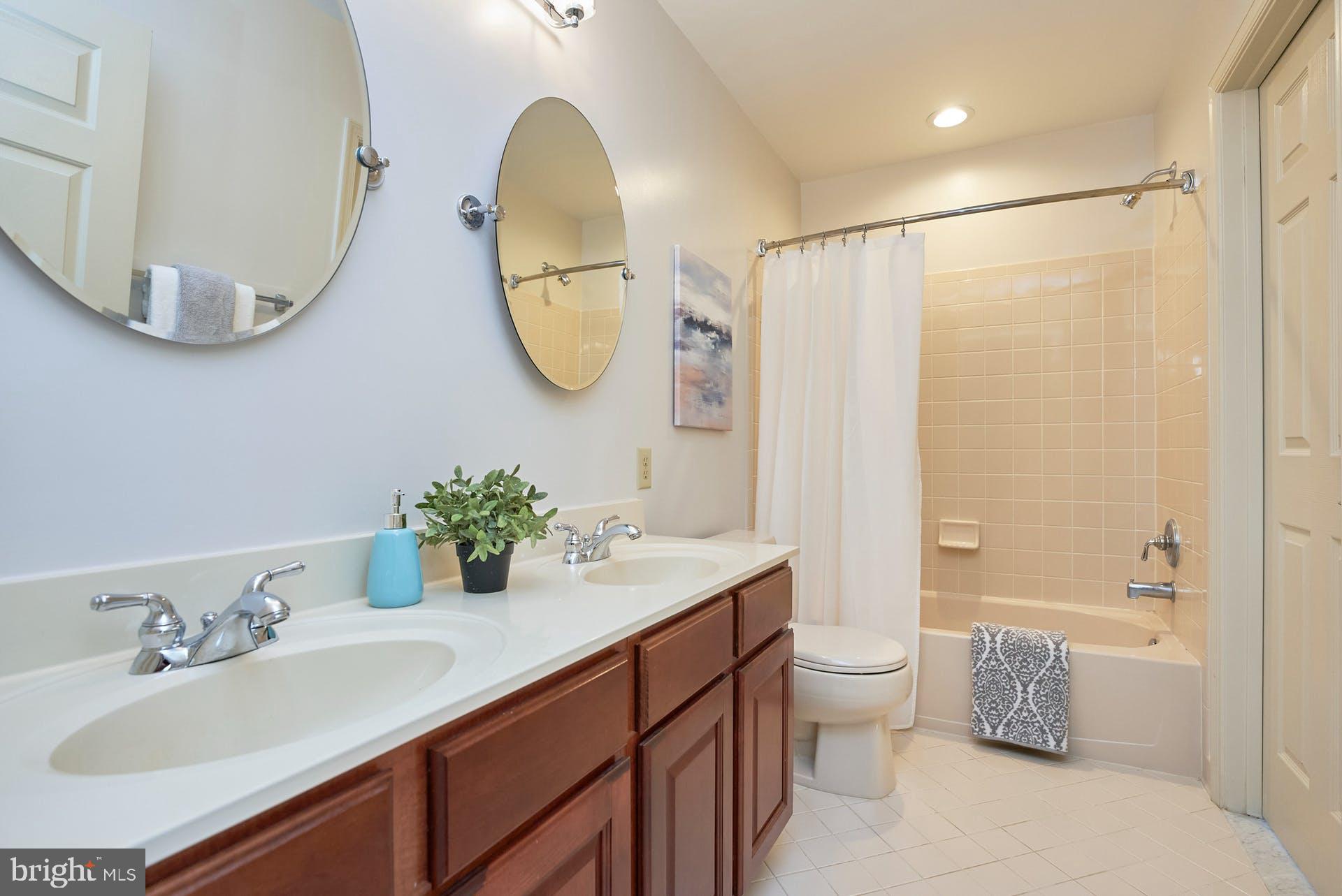 4124 Kentmere Square Fairfax, VA 22030 - Photo 24 of 40