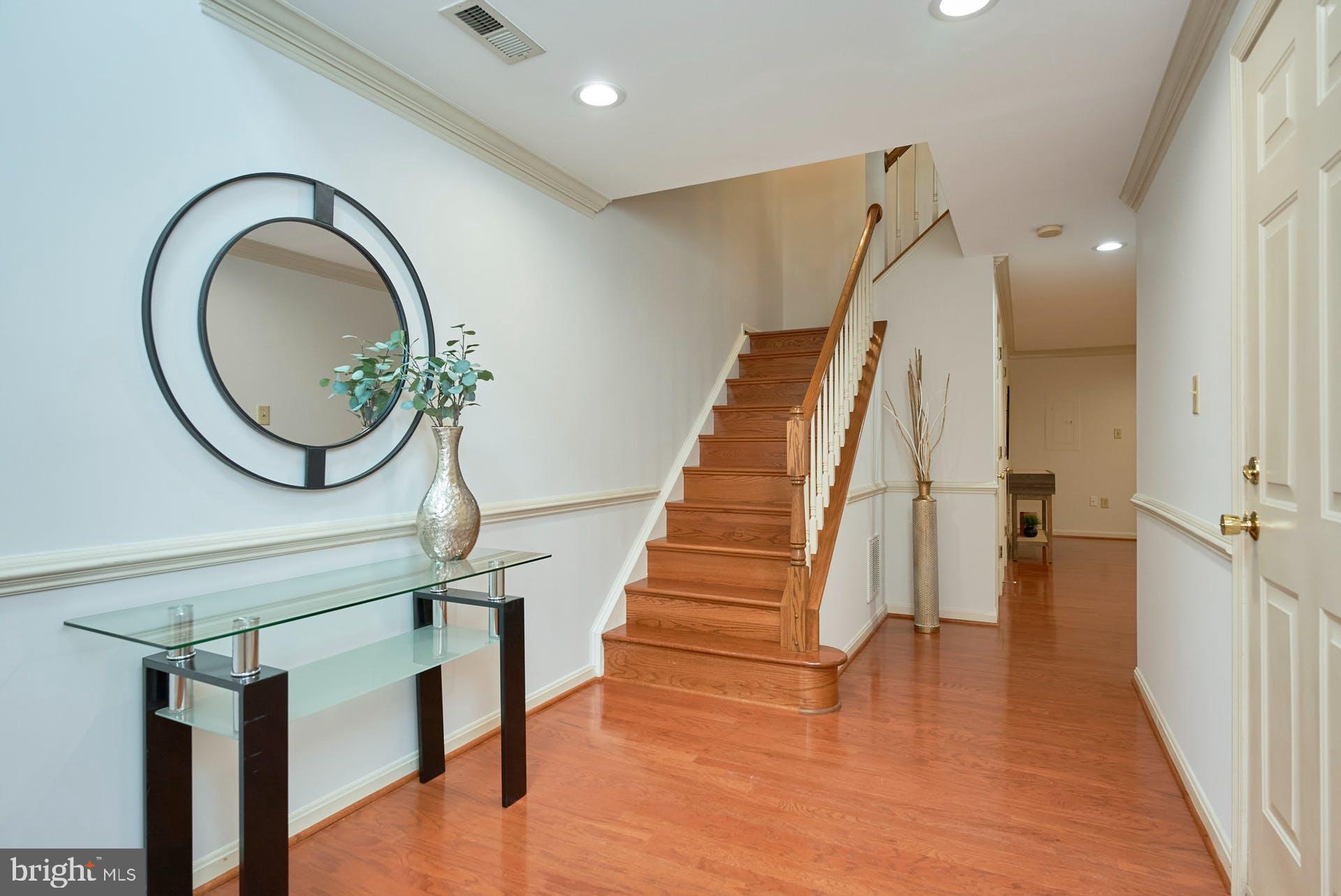 4124 Kentmere Square Fairfax, VA 22030 - Photo 3 of 40