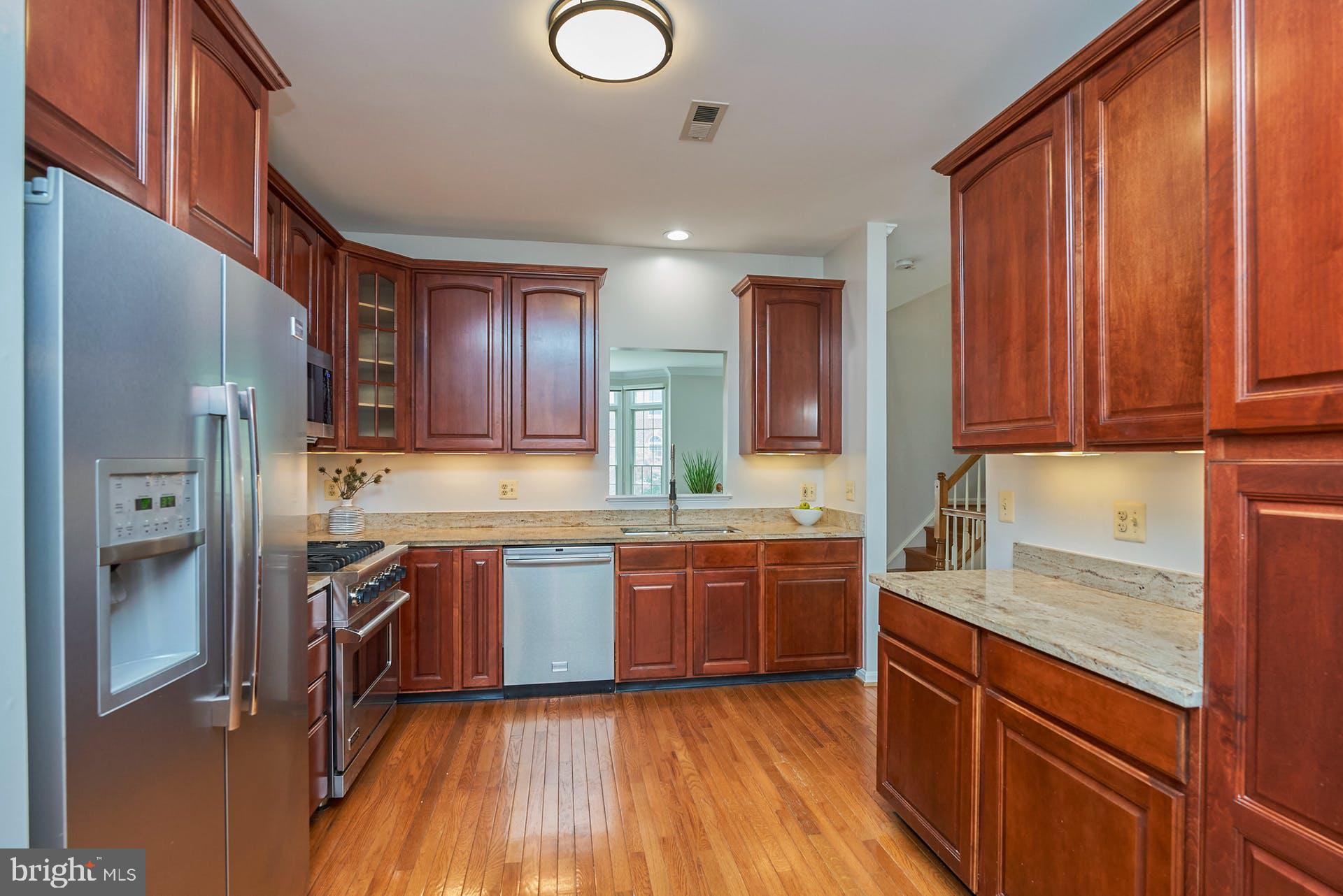 4124 Kentmere Square Fairfax, VA 22030 - Photo 10 of 40