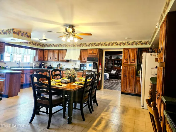 $1,000,000 | 245 Eva Turner Drive, Jonesville, VA 24263