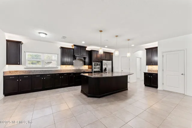 $675,000 | 83029 Dowitcher Place, Yulee, FL 32097