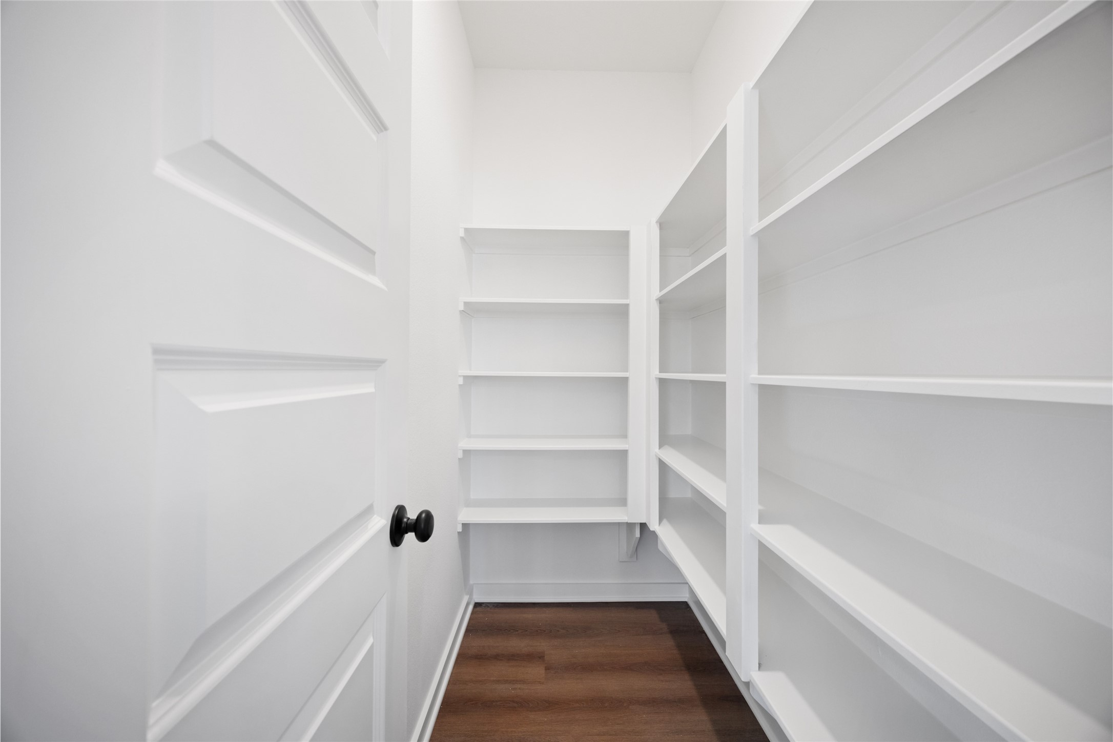 8326 Amethyst Valley Lane Angleton, TX 77515 - Photo 12 of 38 a view of a walk in closet