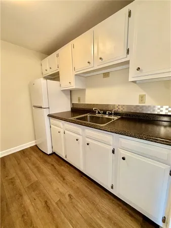 $179,900 | 40 Cowesett Avenue, Unit 33, West Warwick, RI 02893