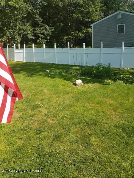 152 Chestnut Drive Bushkill, PA 18324 - Photo 32 of 34 a view of a backyard