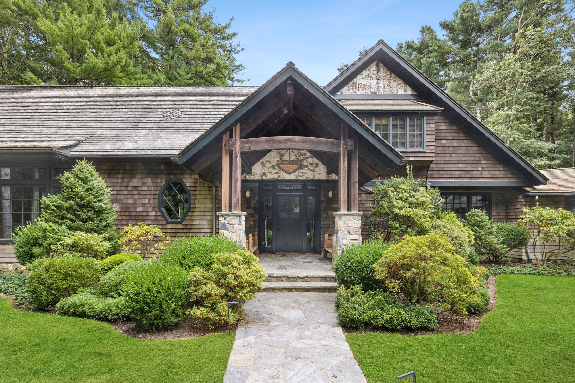 9 Two Holes Of Water Road East Hampton, NY 11937 - Photo 3 of 52