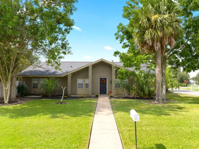 $283,000 | 3800 Holly Glen Drive, Bay City, TX 77414