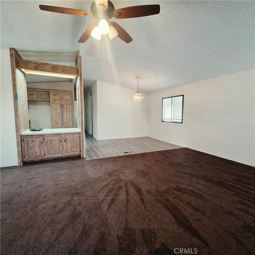 22601 Bear Valley Road, Unit 54 Apple Valley, CA 92308 - Photo 8 of 32