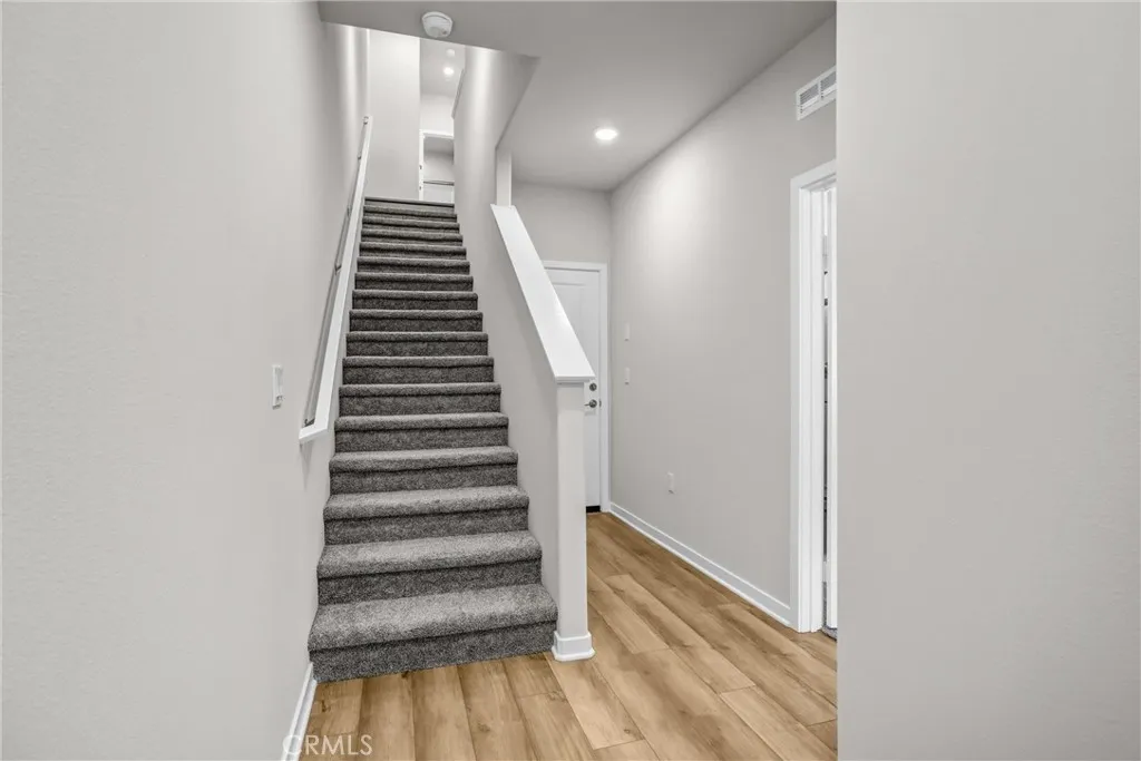 9567 Hannah Way Riverside, CA 92504 - Photo 3 of 32 Gallery Image 3