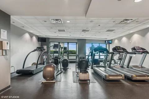 $505,000 | 130 North Garland Court, Unit 1406, Chicago, IL 60602