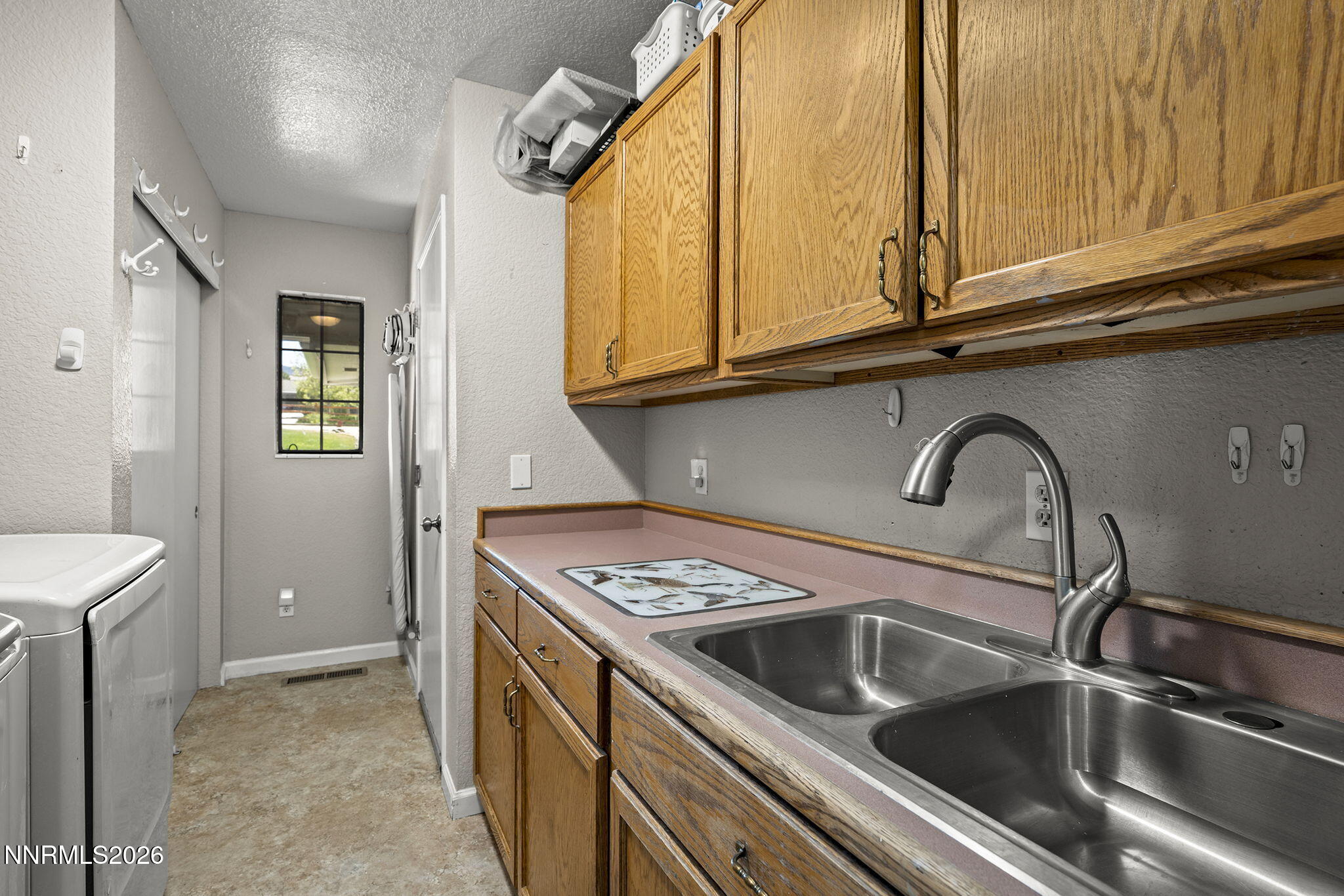 8605 Eaglenest Road Sparks, NV 89436 - Photo 25 of 40 23-web-or-mls-_DSC9193
