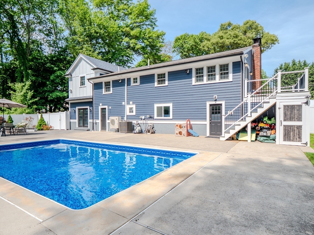 159 Mishawum Road Woburn, MA 01801 - Photo 32 of 38