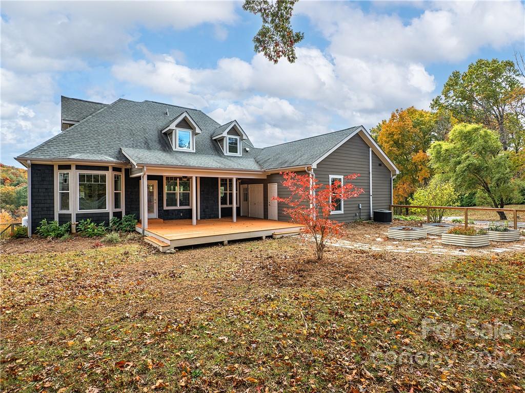 78 Riddle Road Swannanoa, NC 28778 - Photo 8 of 38 Gallery Image 8