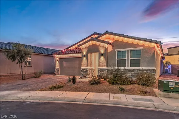 $618,000 | 607 Sylvan Street, Henderson, NV 89002