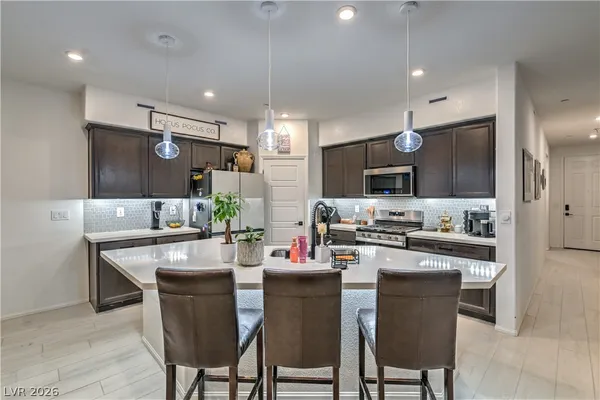 $618,000 | 607 Sylvan Street, Henderson, NV 89002