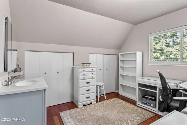 $699,000 | 8603 Hawthorn Drive, Yakima, WA 98908