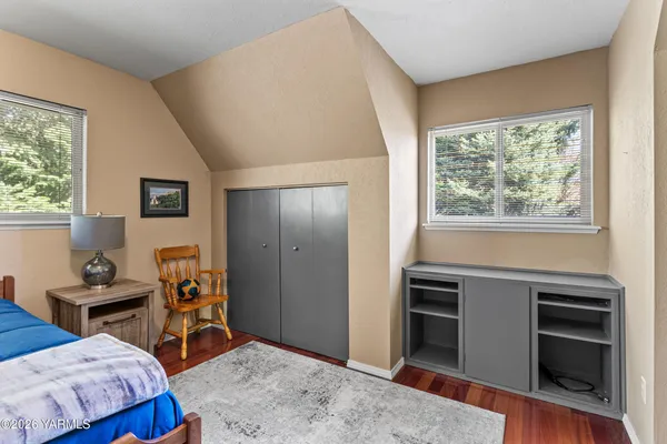 $699,000 | 8603 Hawthorn Drive, Yakima, WA 98908