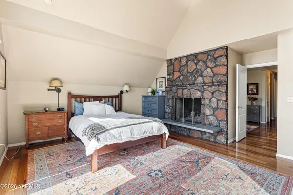 $699,000 | 8603 Hawthorn Drive, Yakima, WA 98908