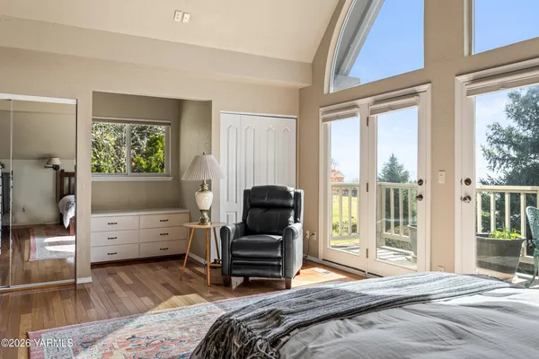 $699,000 | 8603 Hawthorn Drive, Yakima, WA 98908