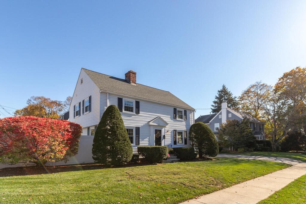 23 New Meadows Road Winchester, MA 01890 - Photo 2 of 29 Gallery Image 2