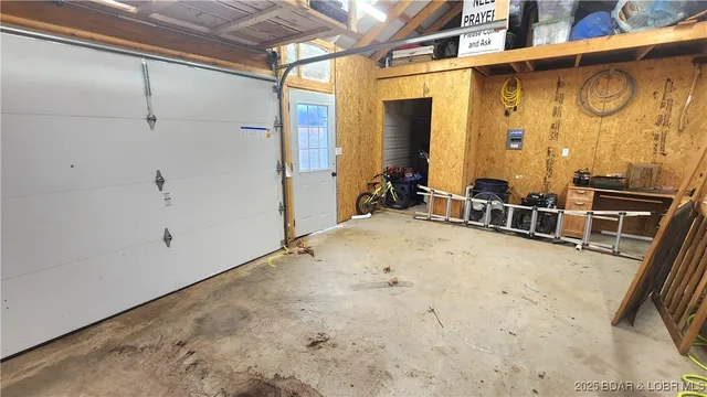 $229,000 | 17011 Forest Run Drive, Barnett, MO 65011