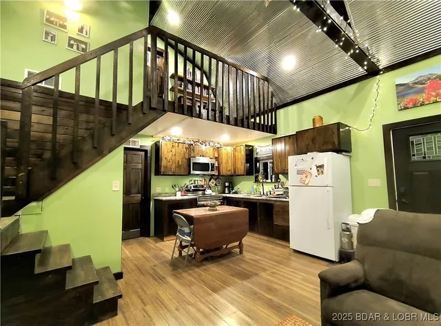 $229,000 | 17011 Forest Run Drive, Barnett, MO 65011