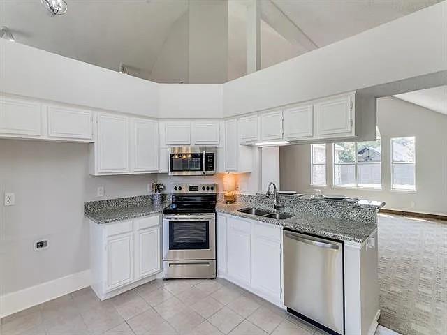 2319 Foot Hill Road McKinney, TX 75072 - Photo 4 of 17 kitchen - Fridge available