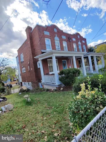 $2,900 | 903 Jackson Street Northeast, Washington, DC 20017