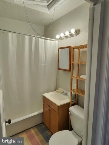 $2,900 | 903 Jackson Street Northeast, Washington, DC 20017