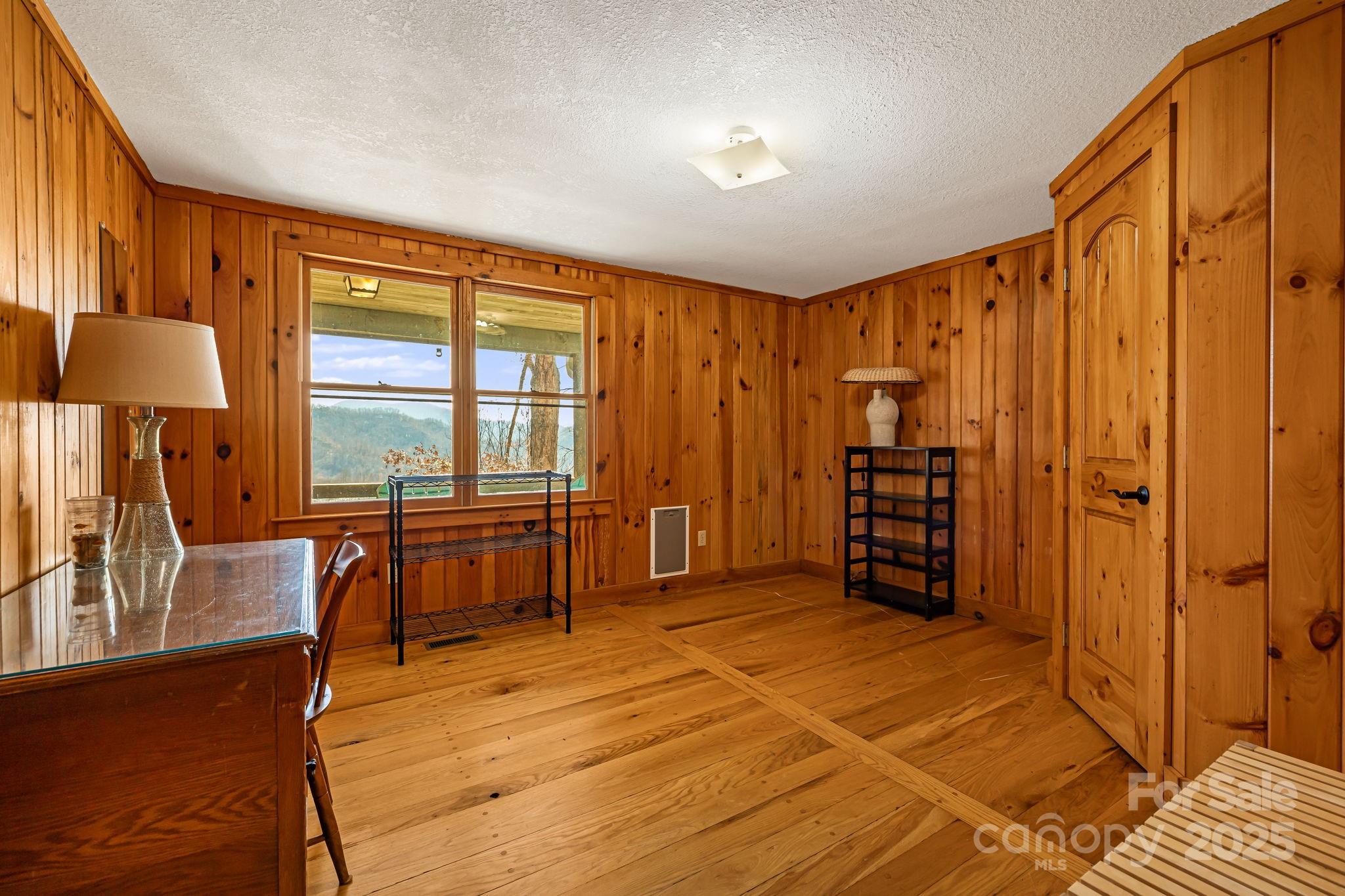 550 Cale Way Clyde, NC 28721 - Photo 20 of 48