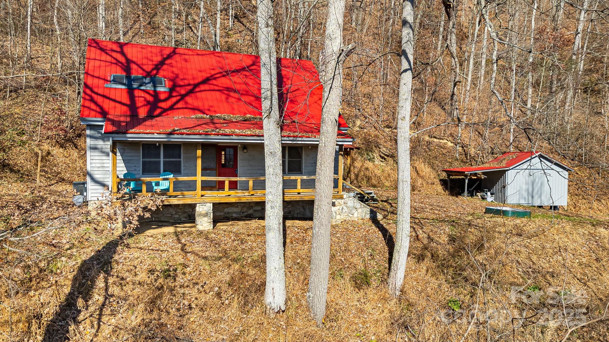 550 Cale Way Clyde, NC 28721 - Photo 2 of 48