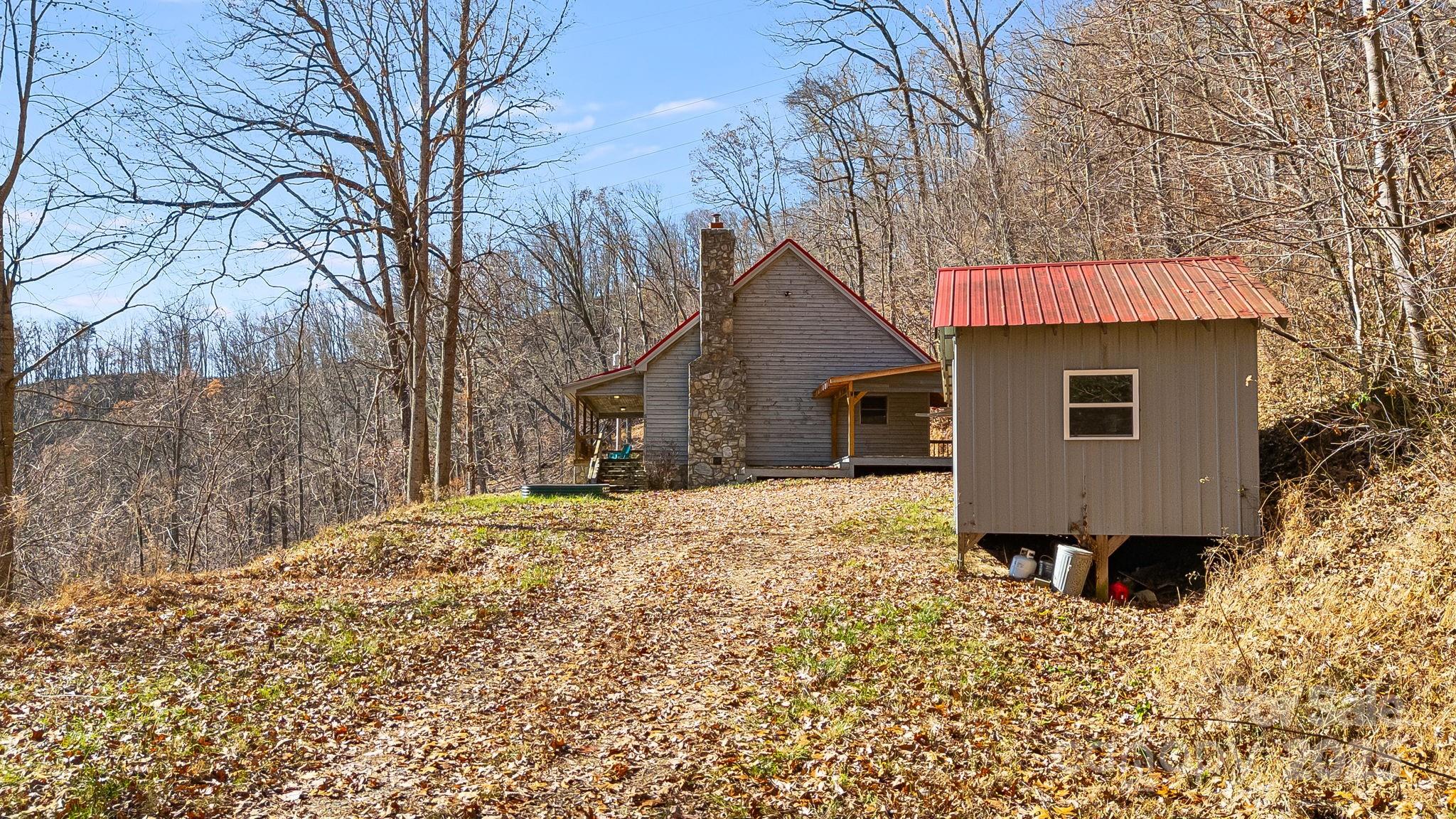 550 Cale Way Clyde, NC 28721 - Photo 32 of 48