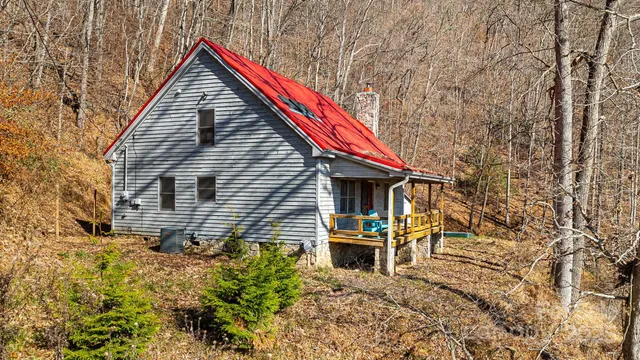 $525,000 | 550 Cale Way, Clyde, NC 28721