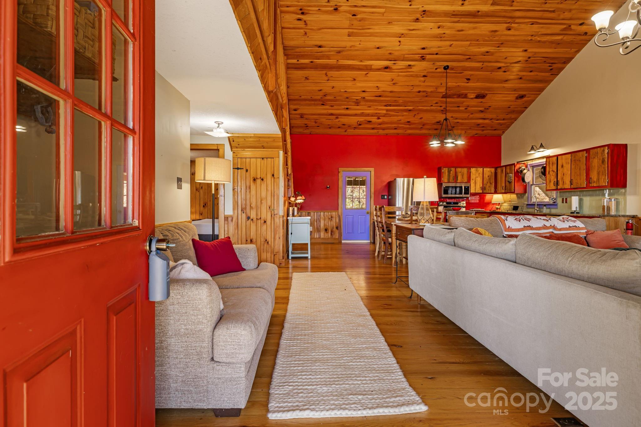 550 Cale Way Clyde, NC 28721 - Photo 6 of 48