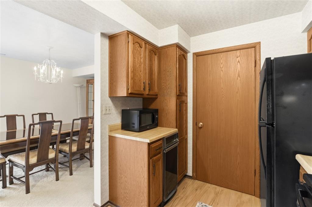 7419 Lighthouse Point Pittsburgh, PA 15221 - Photo 13 of 33