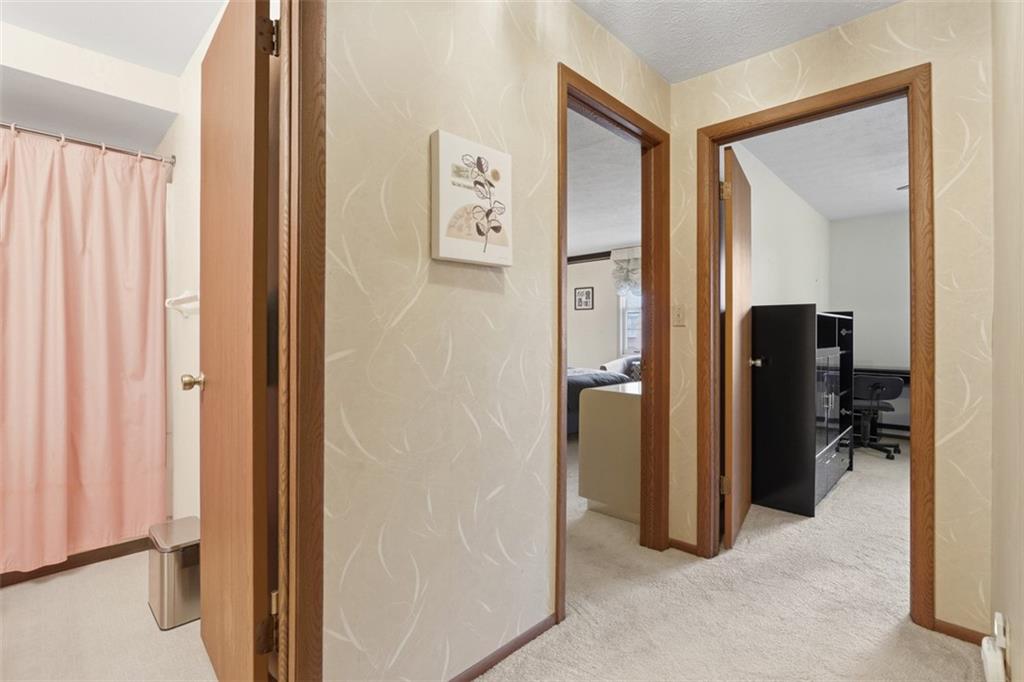 7419 Lighthouse Point Pittsburgh, PA 15221 - Photo 18 of 33