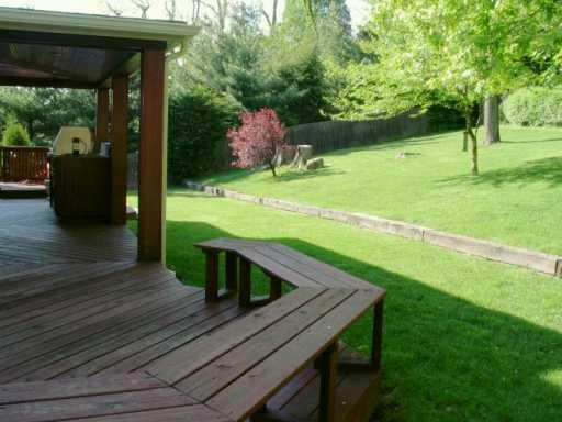 985 Osage Road Mt. Lebanon, PA 15243 - Photo 6 of 8 Yard/Garden.