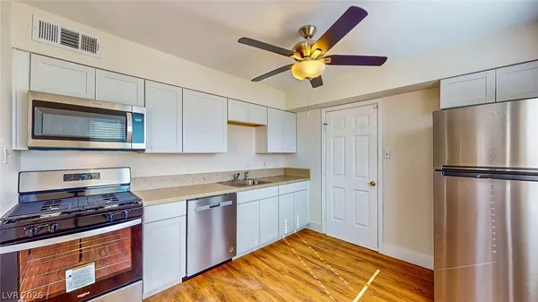 $1,250 | 1302 Rexford Place, Unit 1, Las Vegas, NV 89104