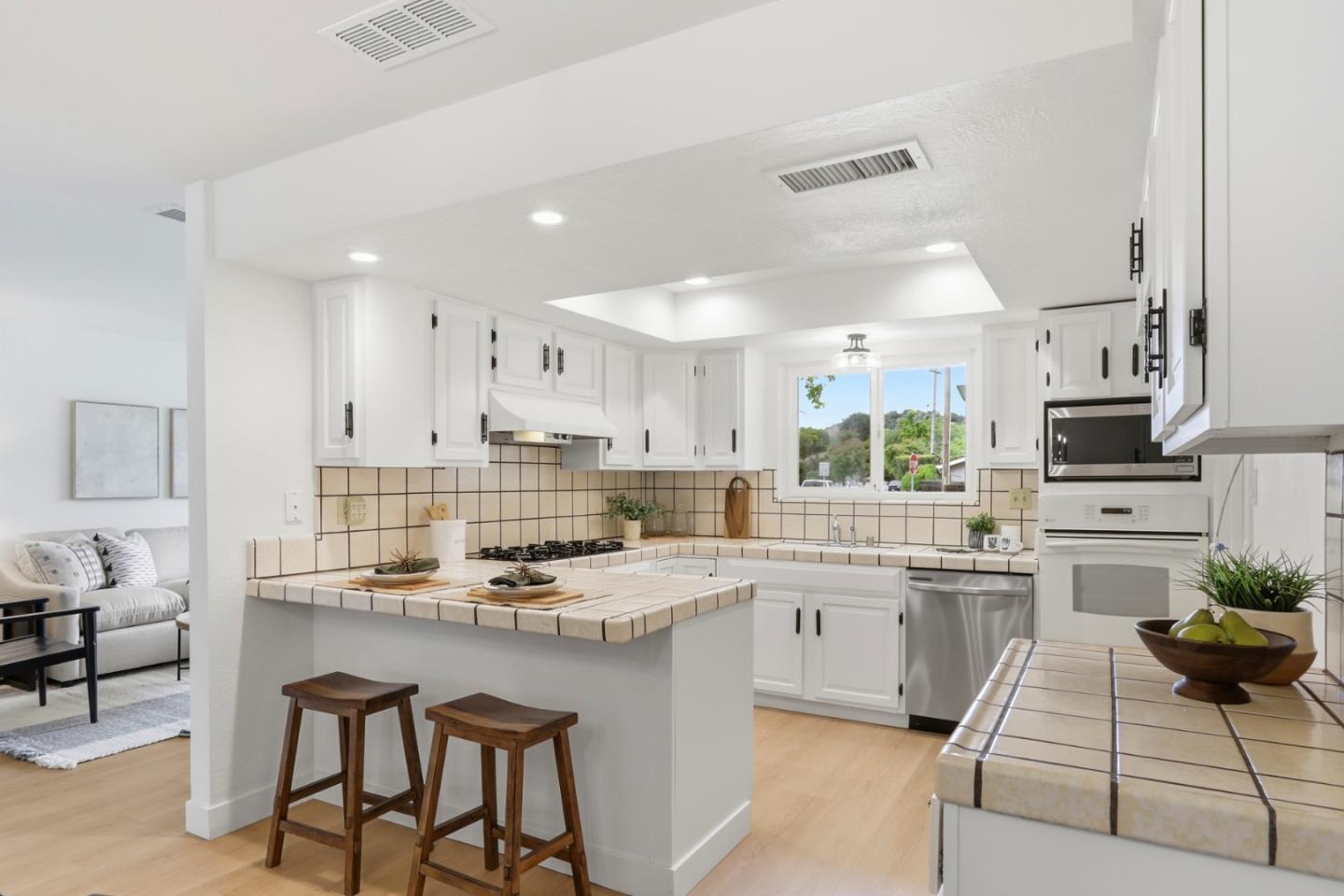 190 Spring Avenue Morgan Hill, CA 95037 - Photo 18 of 45
