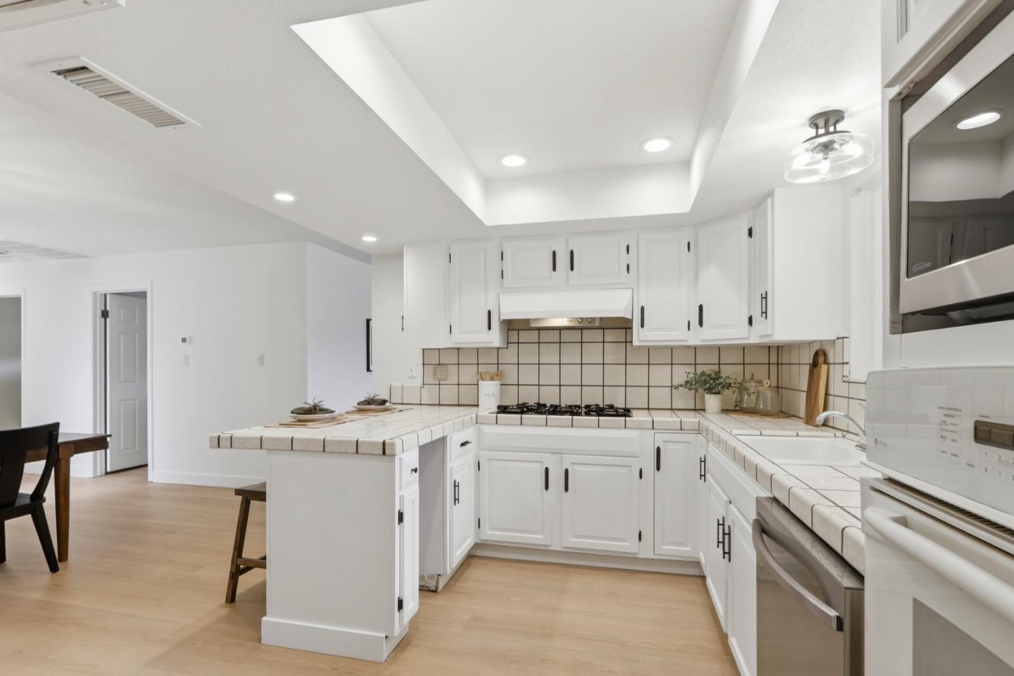 190 Spring Avenue Morgan Hill, CA 95037 - Photo 20 of 45